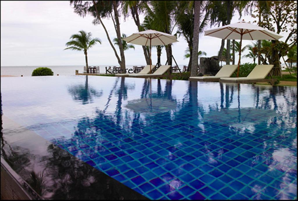 Keeree Waree Seaside Villa Bang Saphan Eksteriør bilde